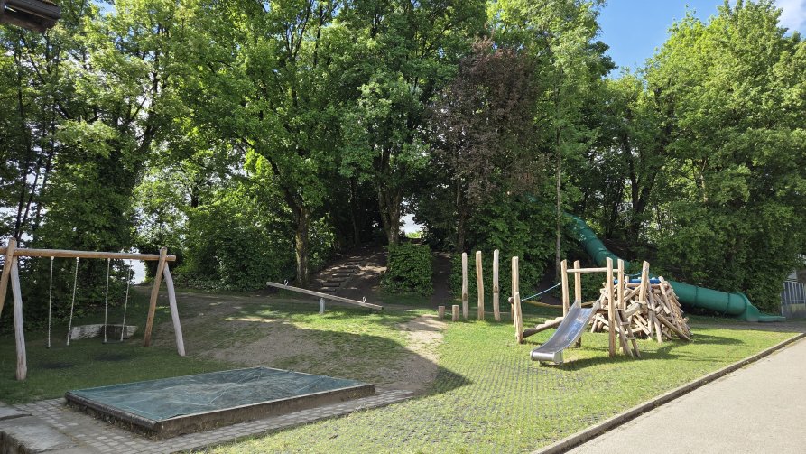 Spielplatz Schulhaus Sandbuck